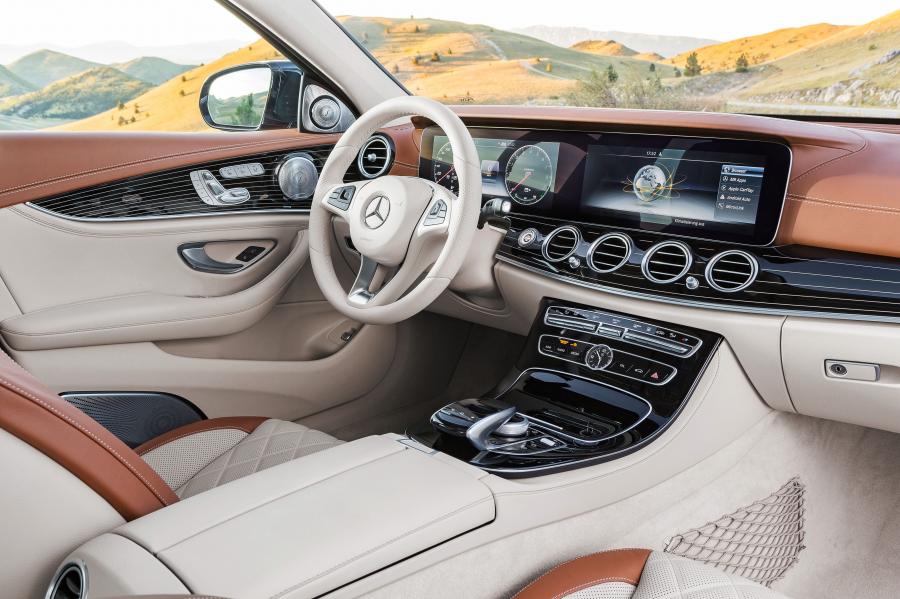  Mercedes-Benz E350e Exclusive Line 2016 года  (фото 20 из 21)